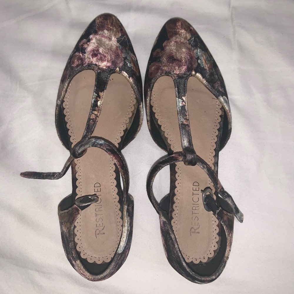 Floral T strap Flats